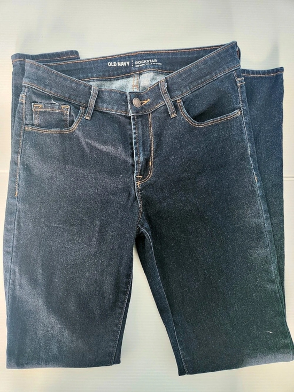 Old Navy Rockstar Mid-Rise/Taille Mi-Basse Bootcut Jeans Blue Size 8 Long